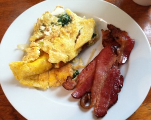 spinach onion & feta omelet with bacon